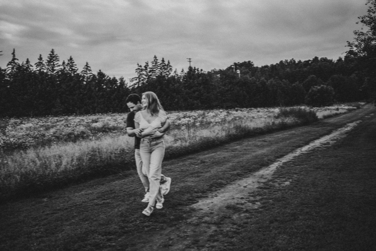 The Wedding Website of Megan Price and Evan Damaren