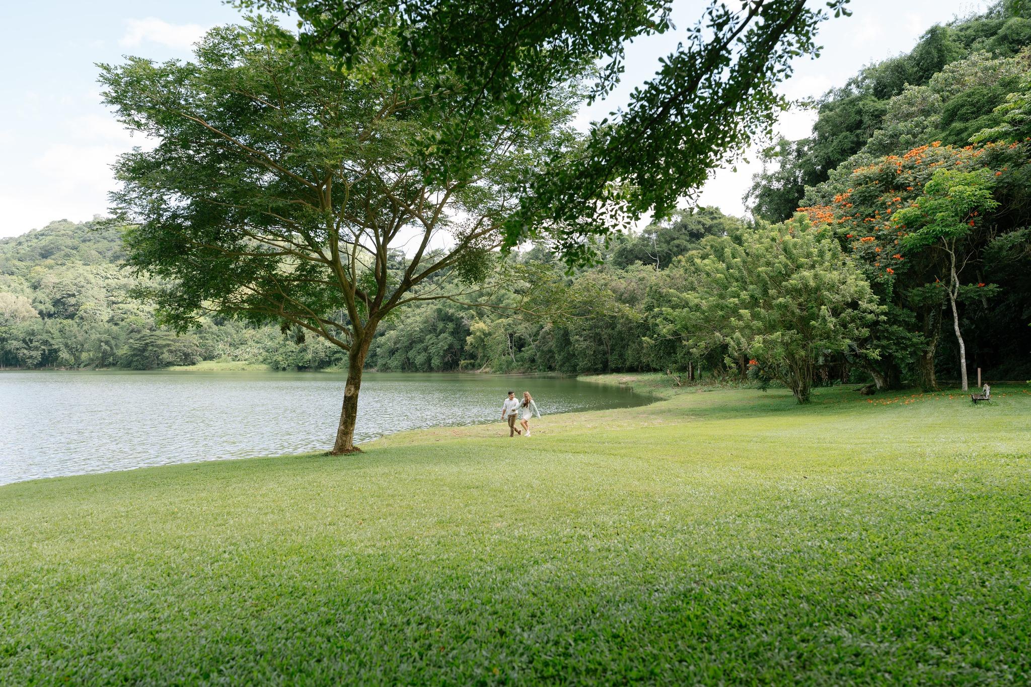 The Wedding Website of Zoe Somozo and Kyle Makiputin