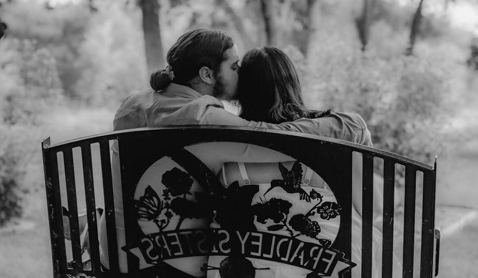 The Wedding Website of Chyanne Auch and William Lachapelle