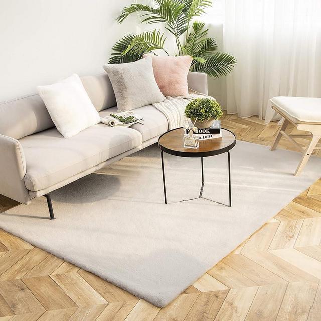 Ashler Faux Rabbit Fur Rug, Grey 4x6 ft Soft Fluffy Faux Fur Rug, Shaggy Rectangle Area Rug for Bedroom, Living Room, Machine Washable Nursery Rug