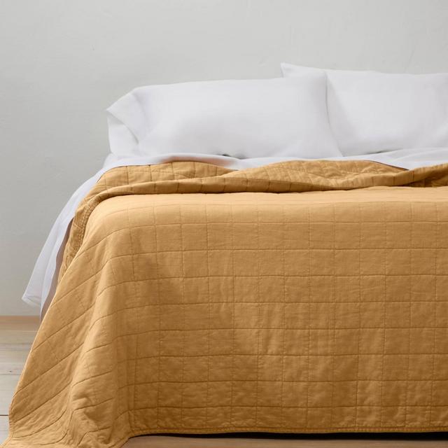 Full/Queen Heavyweight Linen Blend Quilt Honey - Casaluna™