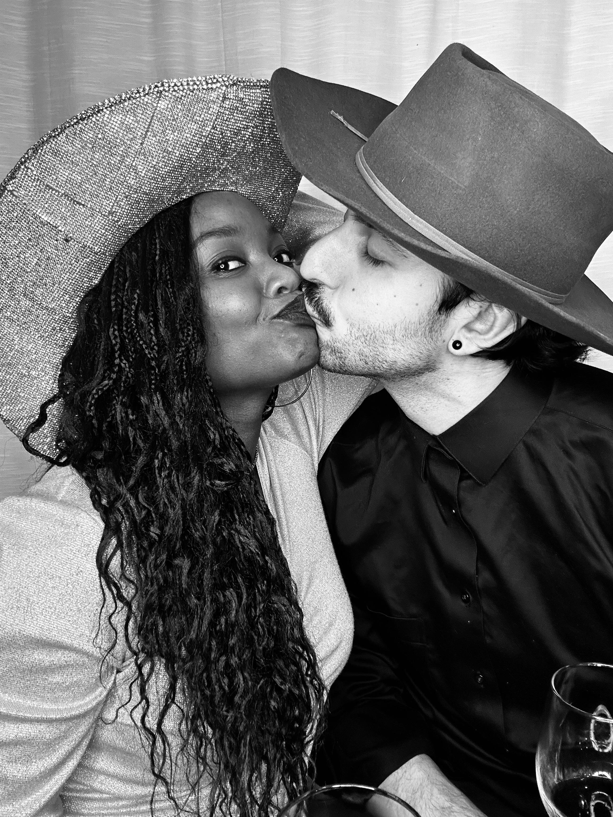 The Wedding Website of Danielle Williams and Chase Velarde