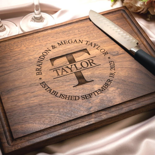 Personalized Cutting Board, Custom Wedding, Anniversary or Housewarming Gift Idea, Wood Engraved Charcuterie, for Couples and Clients, Circle Initial Design 007