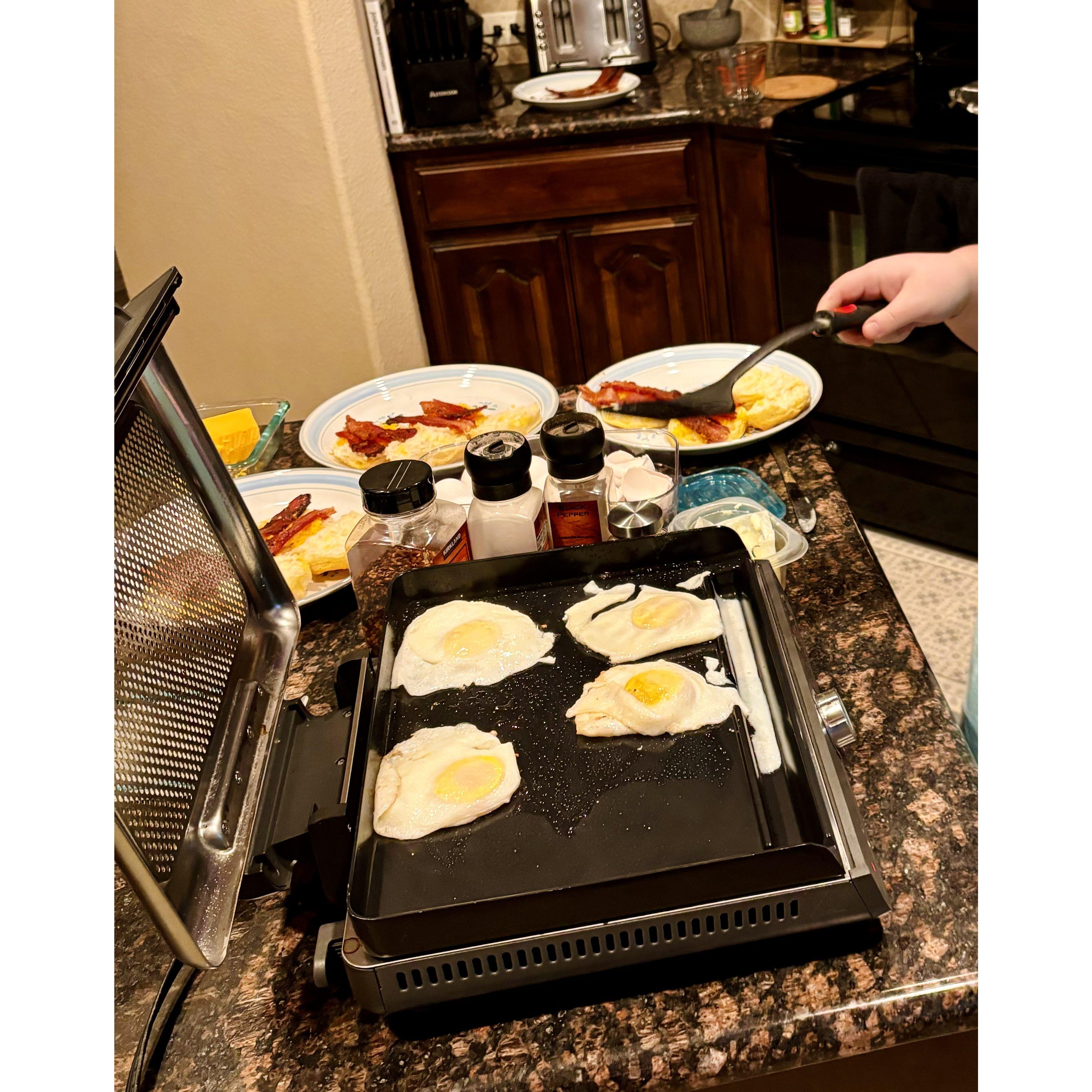 The Breakfast Queen Kelly striking again - Carissa