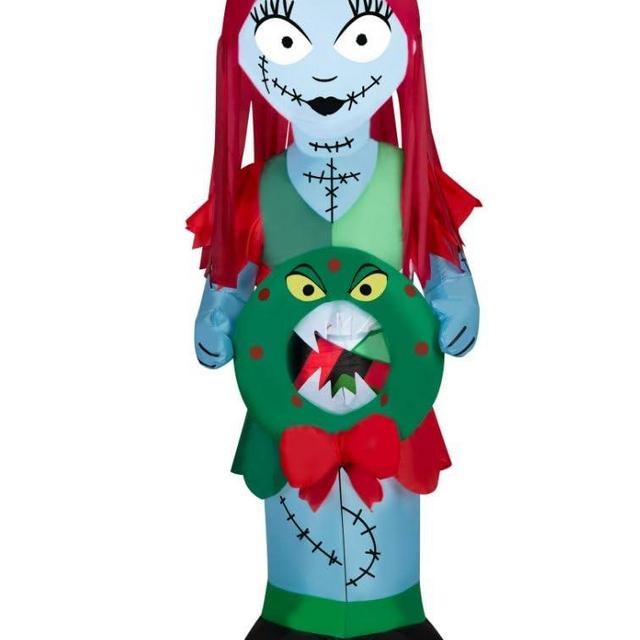Gemmy Holiday Inflatables 4 Foot Nightmare Before Christmas Sally with Wreath