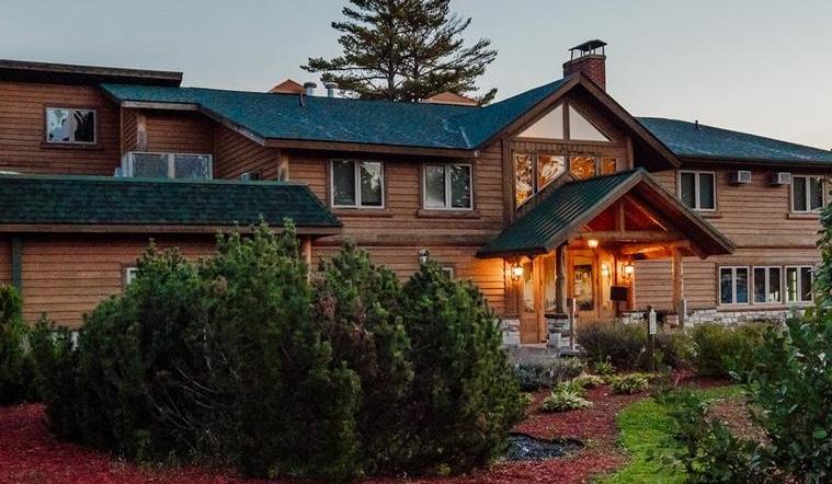 The Wedding Website of Jamie Musburger and Travis Korhonen