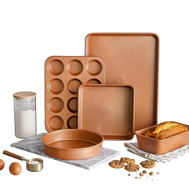 Gotham Steel Nonstick Bakeware Set, 5 Piece Chef’s Size Bakery Quality Baking Set, Even Heat Non-Warp Technology, Includes XL Cookie Sheet, Muffin Pan, Loaf Pan Round Baking Tray, Dishwasher Safe