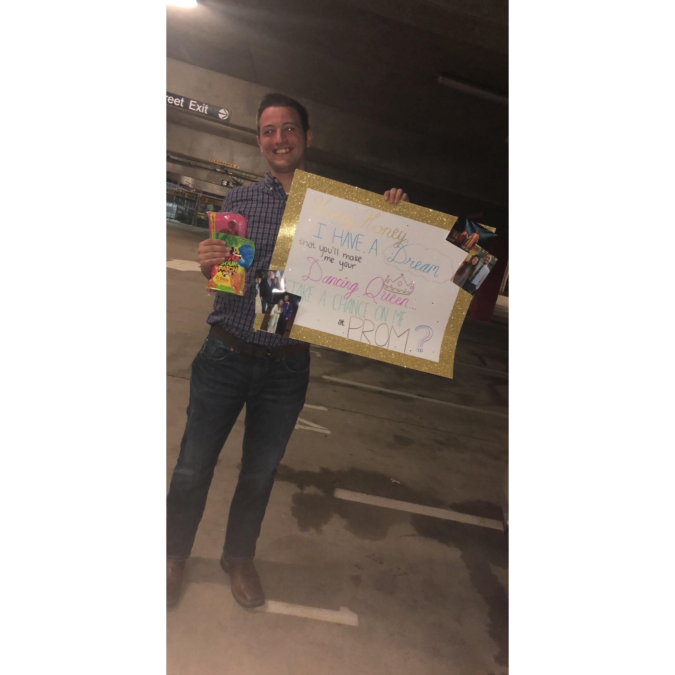 How I asked Ethan to my senior prom in 2018!