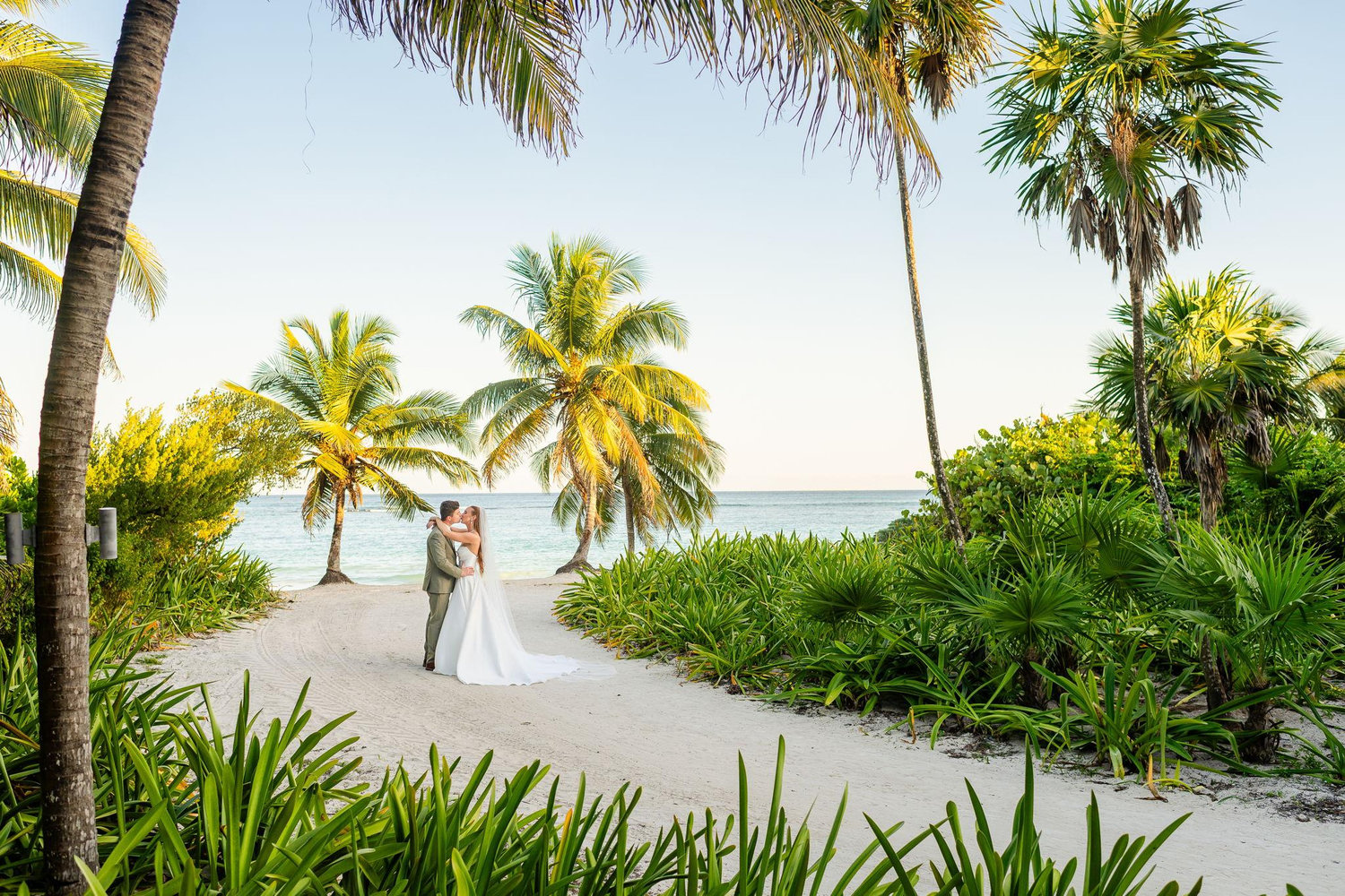 The Wedding Website of McKenzie Durham and Alexander Keller
