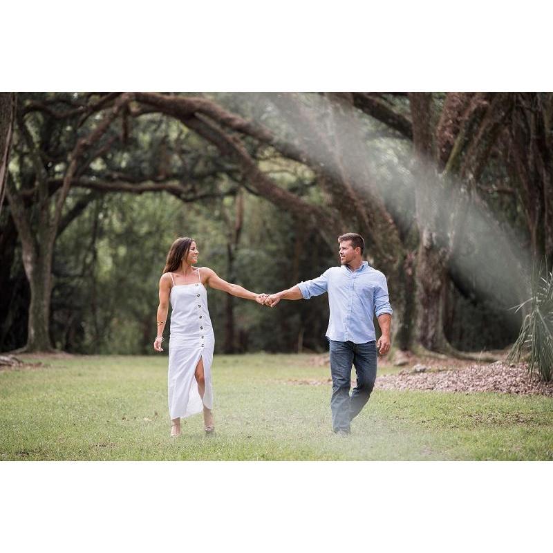 Engagement pictures in Jungle Gardens at Avery Island