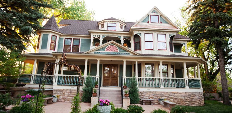 The Wedding Website of Emily Lane and Levi Schlick