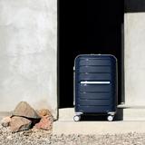 Freeform 21" Carry-on Spinner