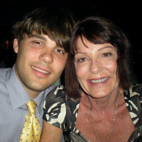 Celebrating Jose's graduation from Yale with family!
New Haven, Connecticut, May 2008