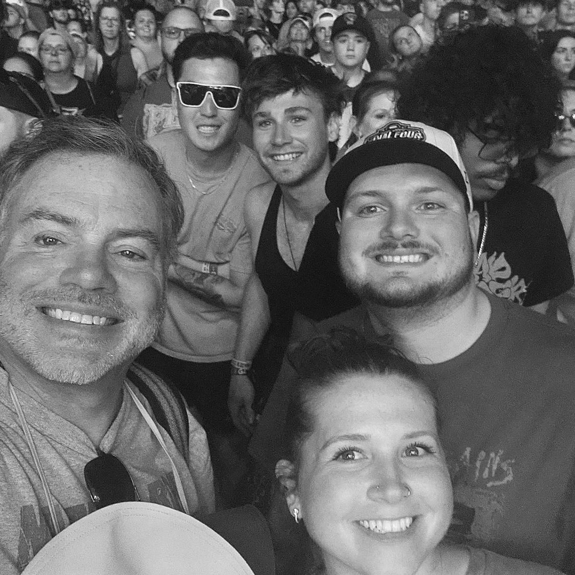 Boardwalk Rock! Front row for Def Leppard