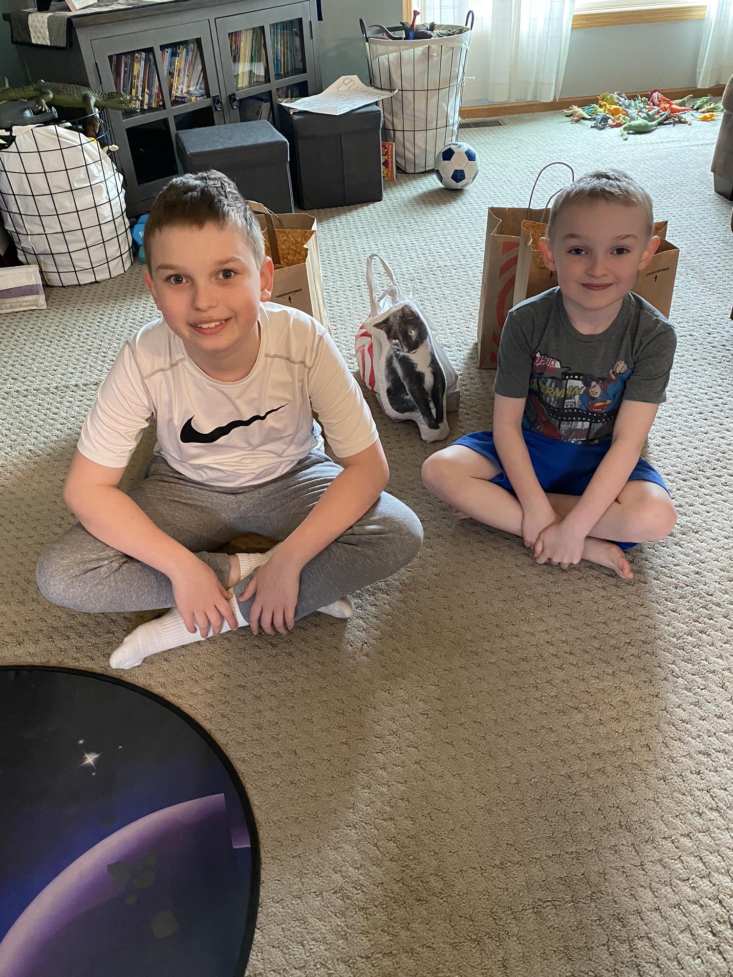 Peep the Harvey pillow (Tiffany's late pet cat)! Thank you for both sets of grandparents for always loving our kiddos and for the holiday bags of treats! We are blessed!