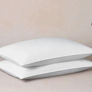 The Ritz-Carlton Feather & Down Pillow