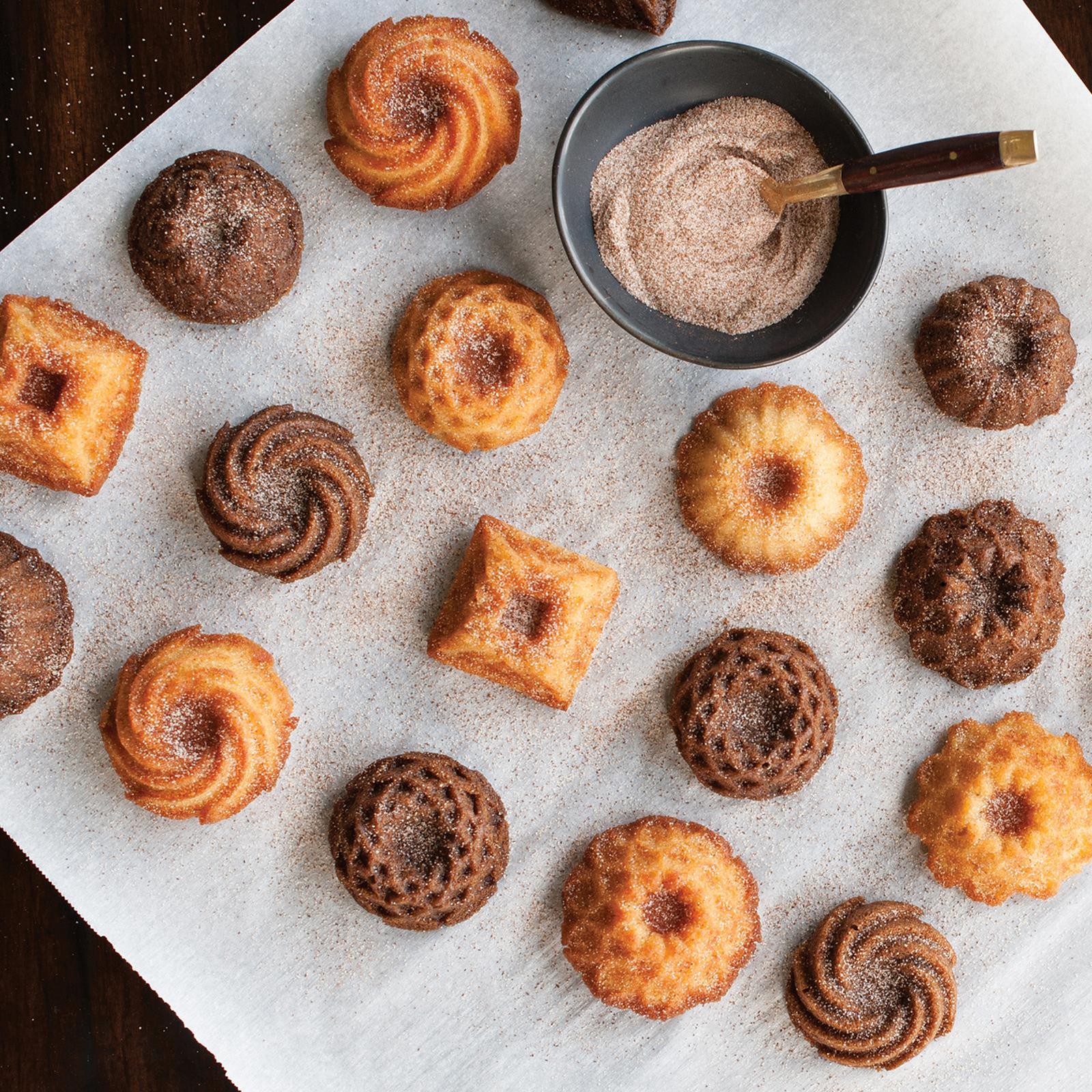 Nordic Ware, Bundt Charms Pan | Zola