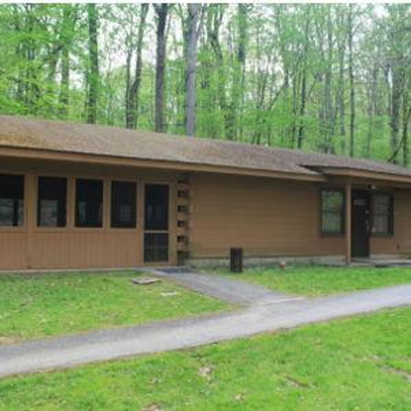 Tall Timbers Bunkhouse (gentlemens)