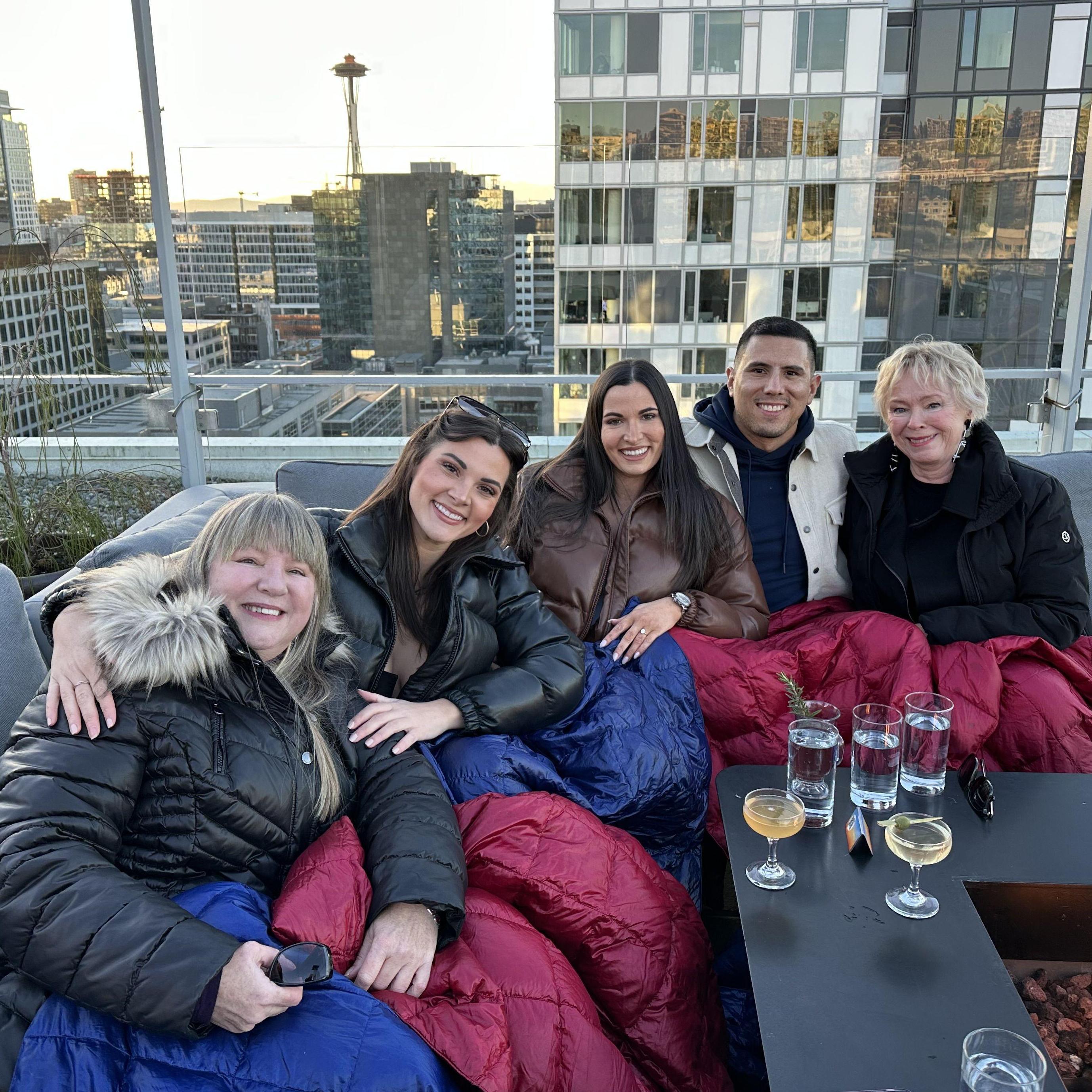 Mel coming into town calls for rooftop cocktail hour time 🤗