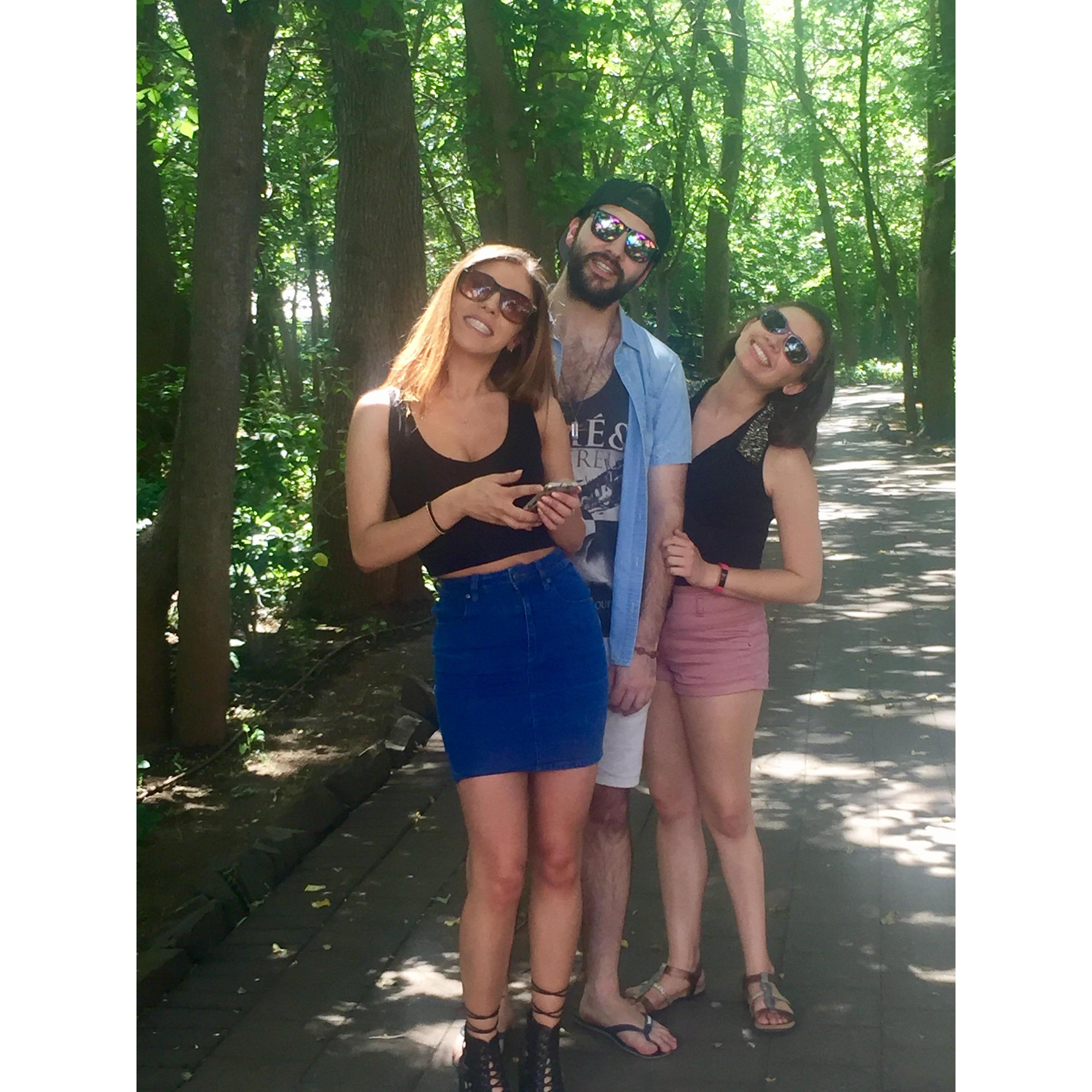 Amanda and Doni took a trip to Australia together to visit Doni's family! Feat Best Woman and sister of the groom, Mariyah.