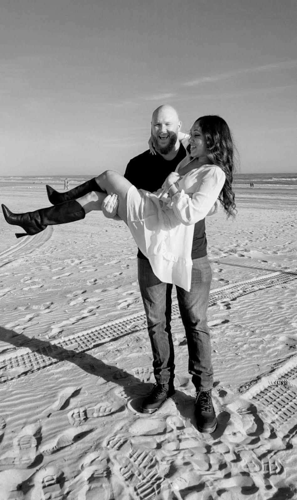 The Wedding Website of Liliana Mercado and James Reilly