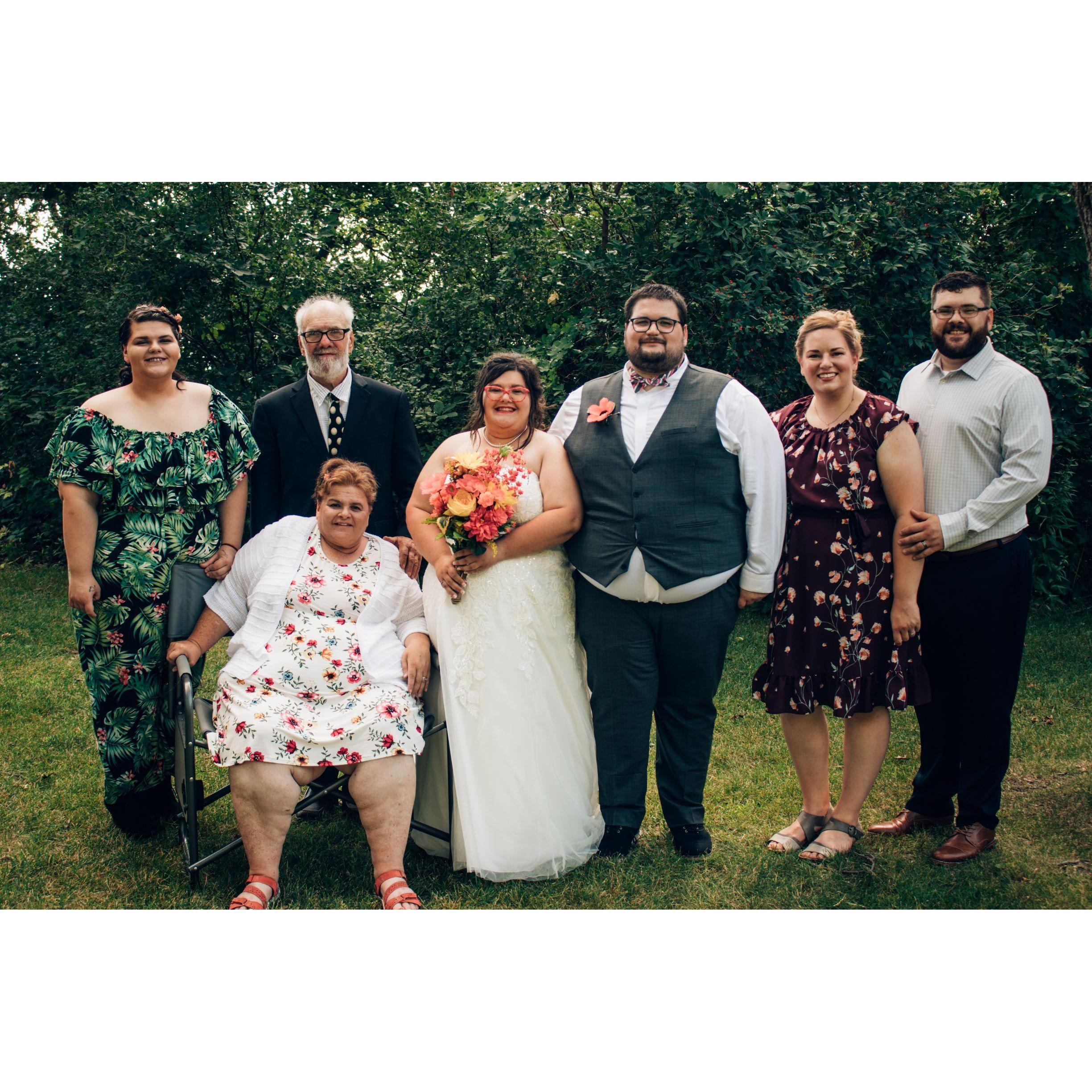 This is Jessica's Side: Sister Autumn, Mom Julie, Papa Mike, Sister-in-Law Chelsea, and Brother Trey.