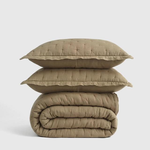 European Linen Dream Quilt Set