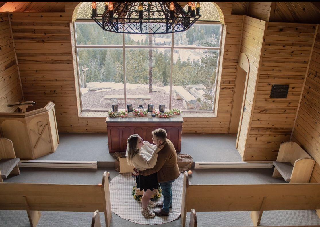 The Wedding Website of Robyn Moss and Landon Koon