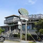 Howard's Pub