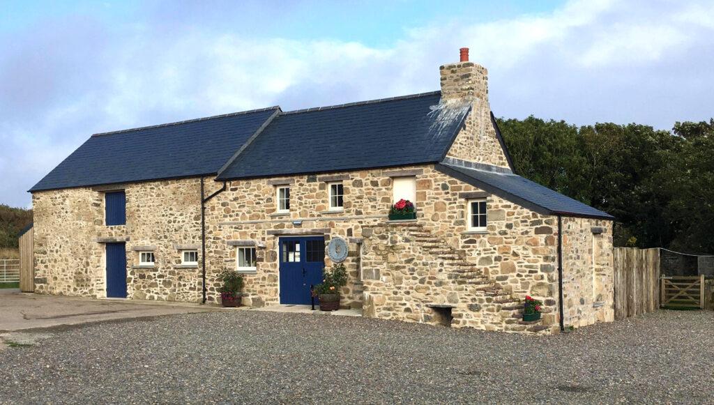 The Wedding Website of Enya Haughey and Dan Coles