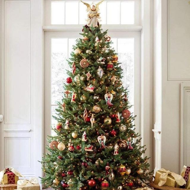 Balsam Hill Christmas Tree 🎄