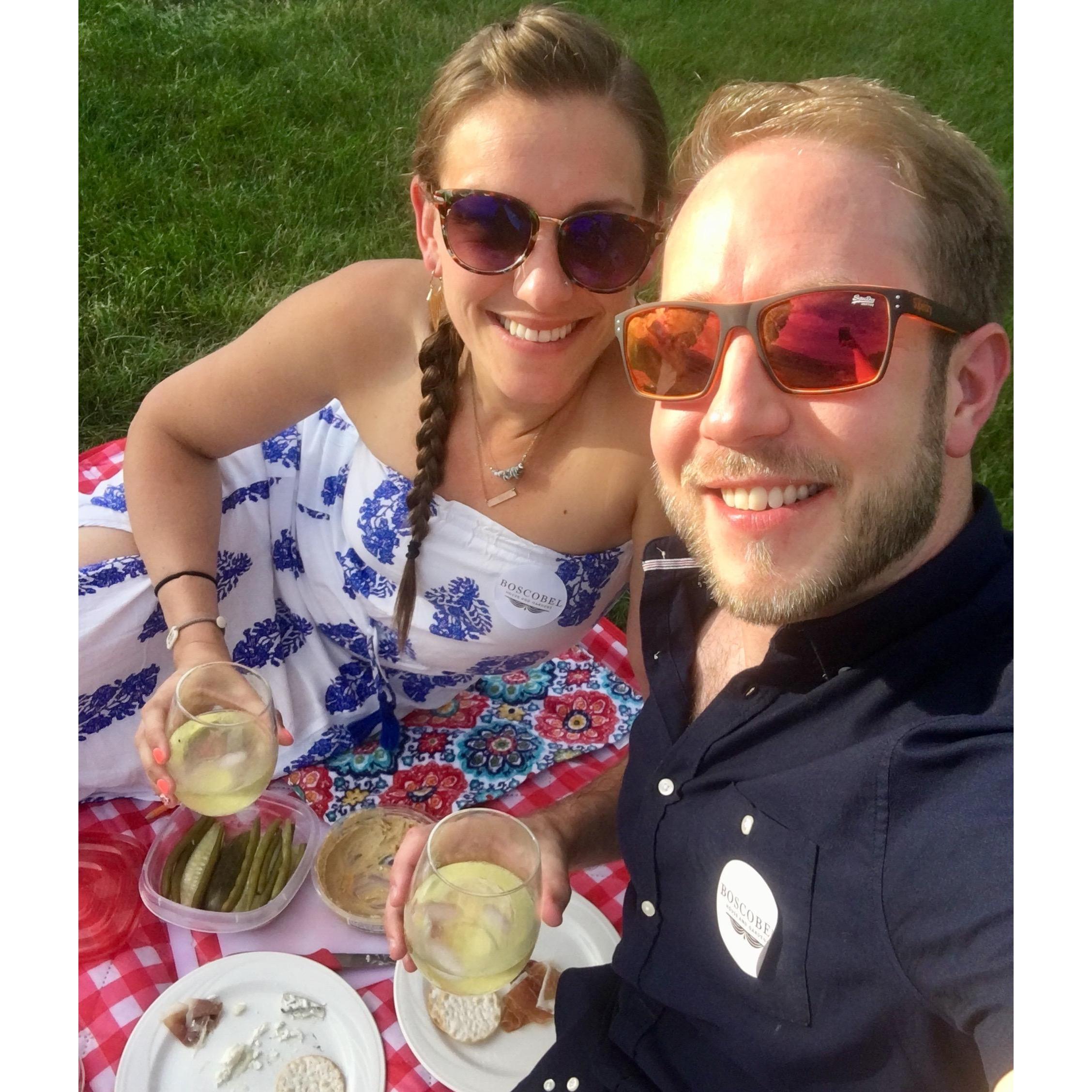 Hudson Valley Shakespeare picnic before the show!