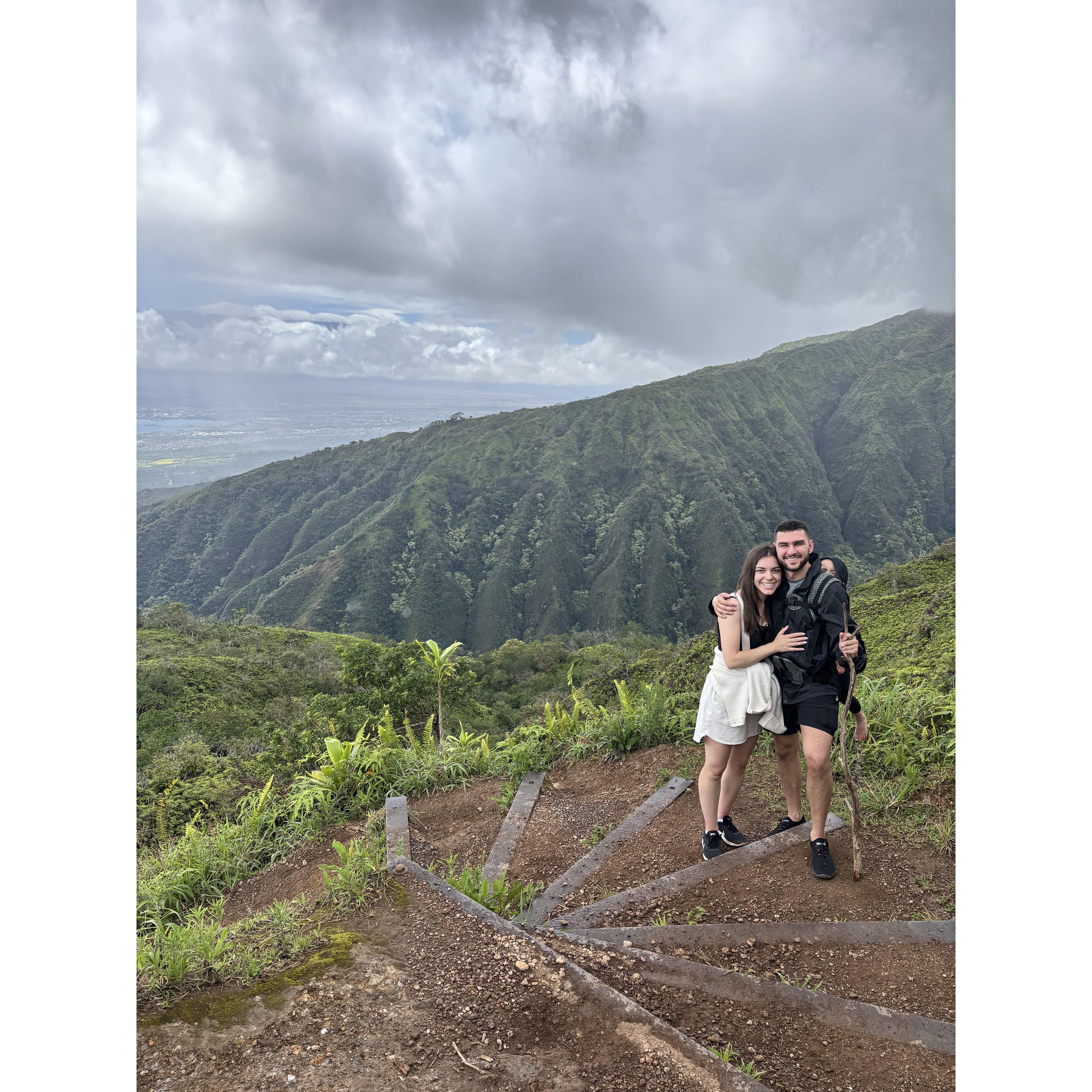 Waihe'e Ridge Hike, Hawaii