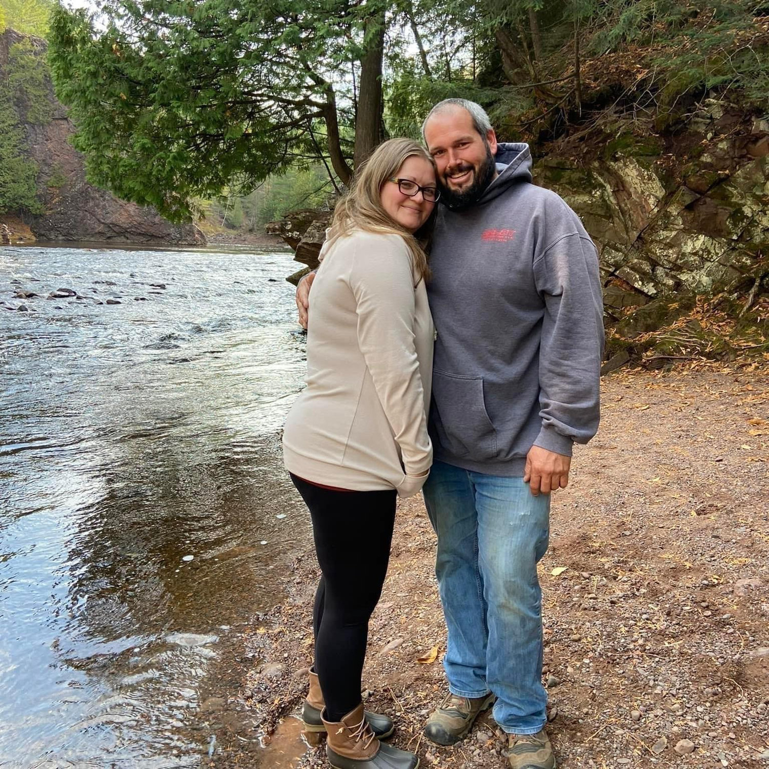 Hiking at Copper Falls