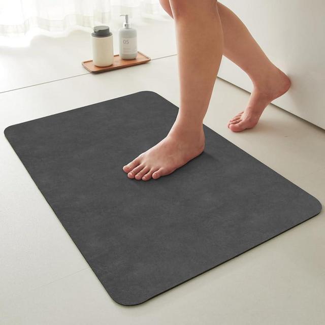 Bath Mat, Bathroom Rugs Non Slip Washable Thin Absorbent Quick Dry Bath Mat Fits Under Door Bathroom Floor Mat Perfect for Bath, Shower, or Sink 20"x30" Dark Grey