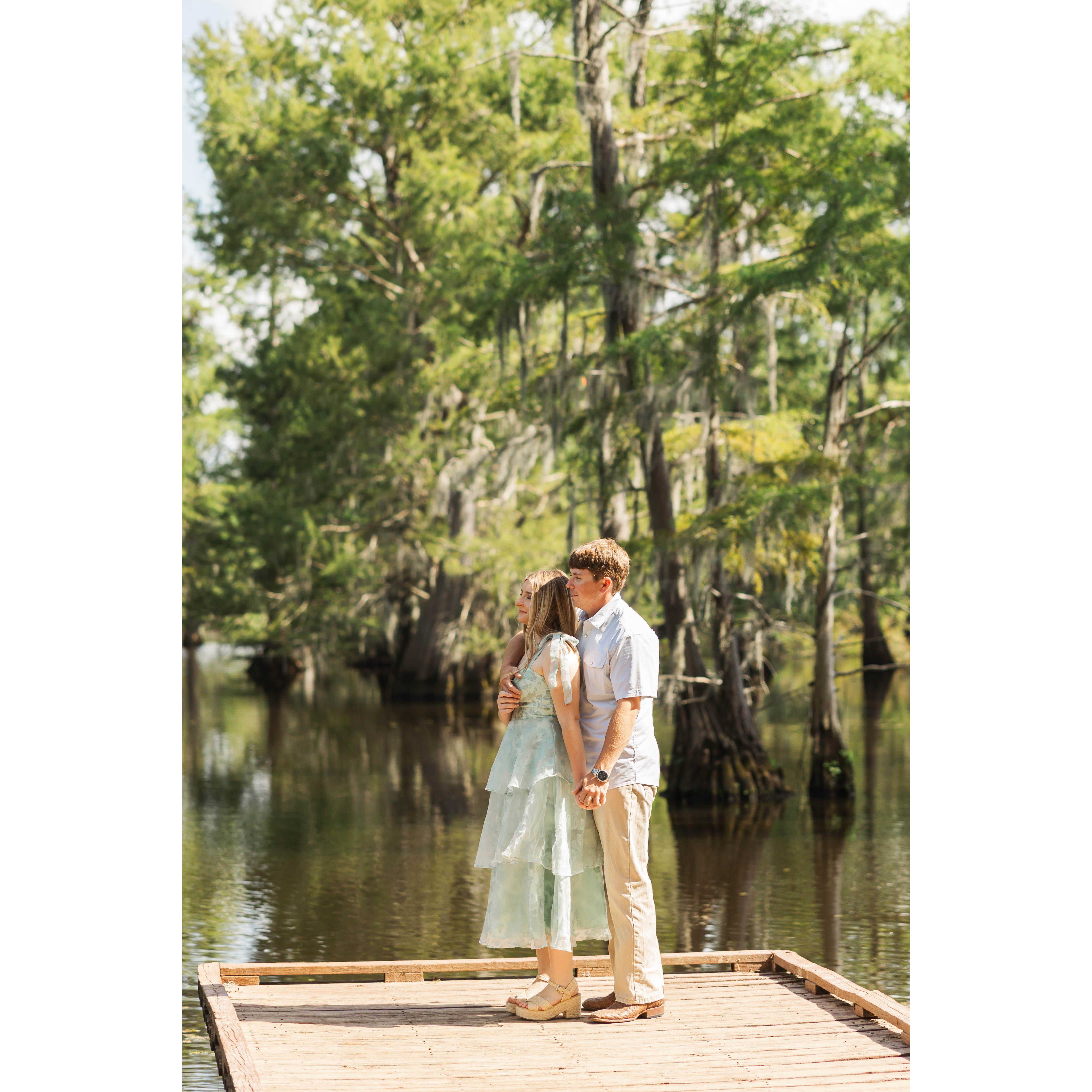 Engagement photos on the lake