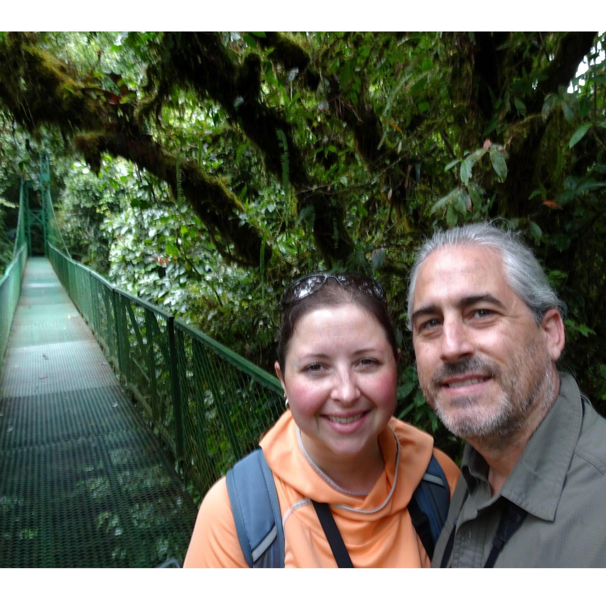 Hiking in Monteverde canopy suspension bridge.
