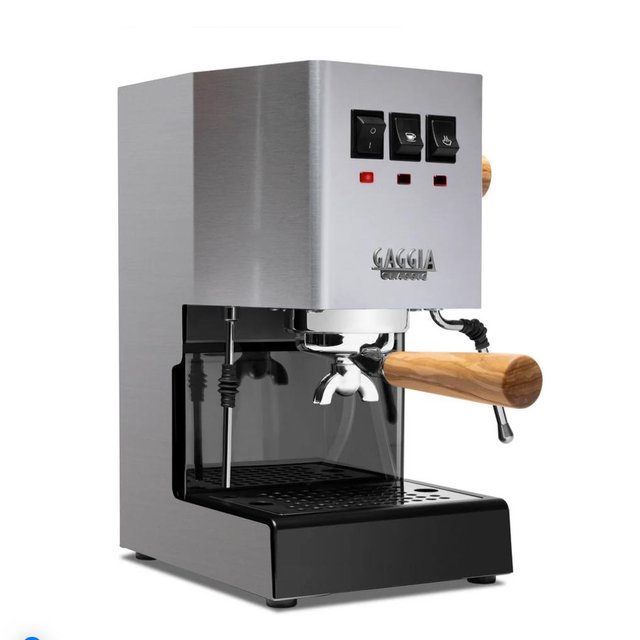 Gaggia Classic Pro E24 Espresso Machine with Olive Wood Handle