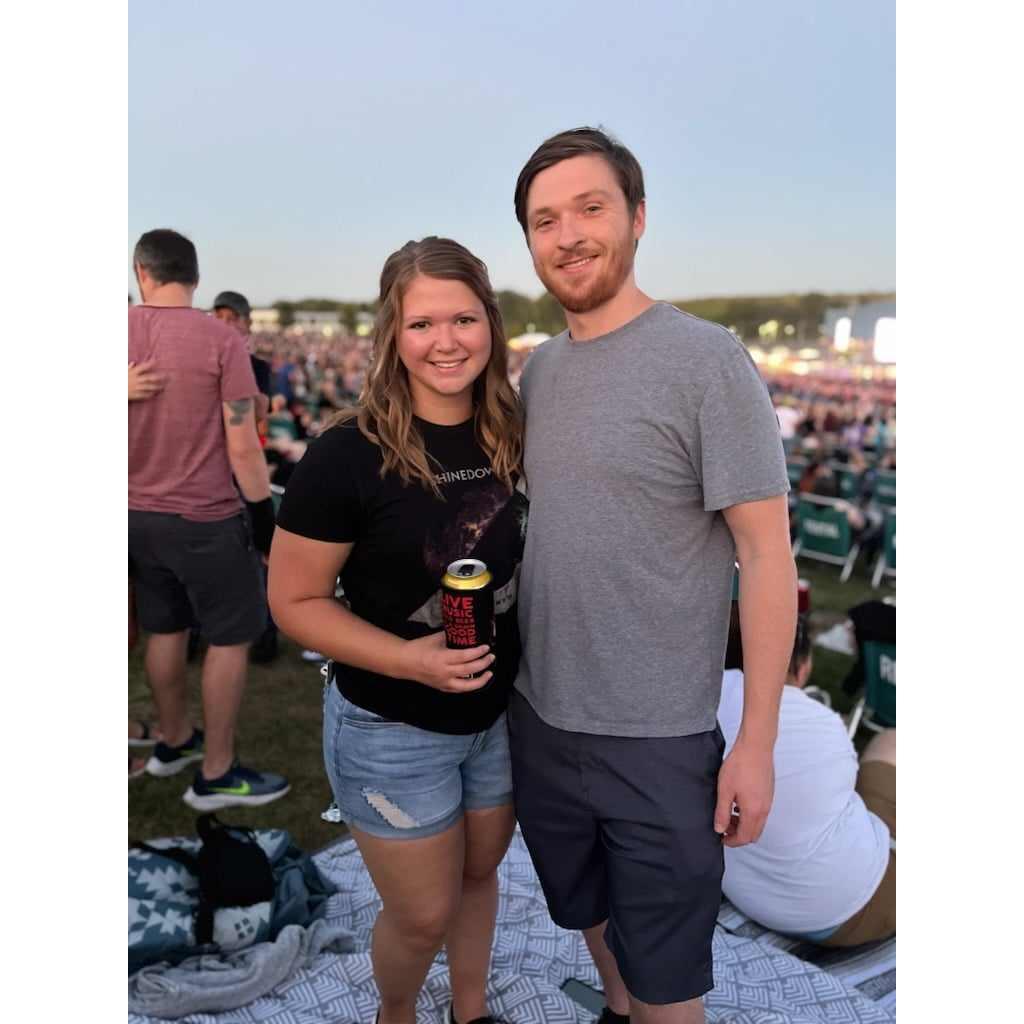 We love going to concerts!