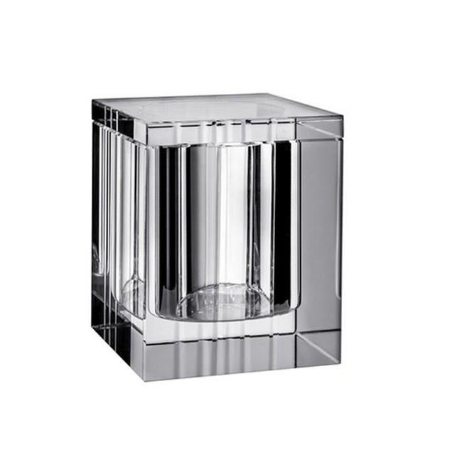 Jung Lee Ice Box