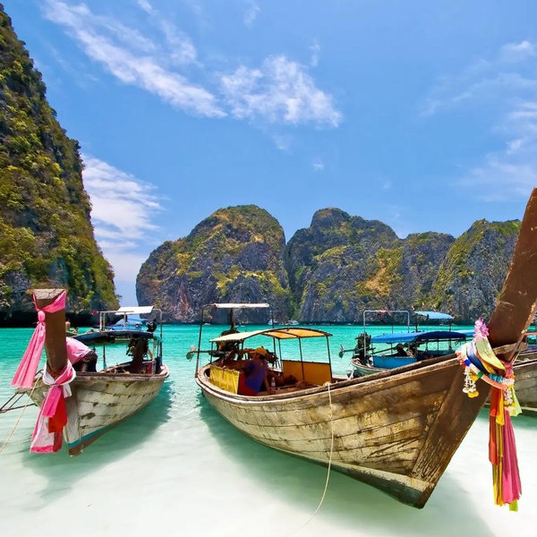 Longtail Boat Island Tour on Honeymoon!
