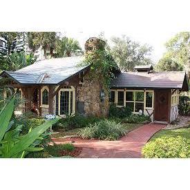 Snow Whites cottage where cocktail hour will be held after the ceremony.