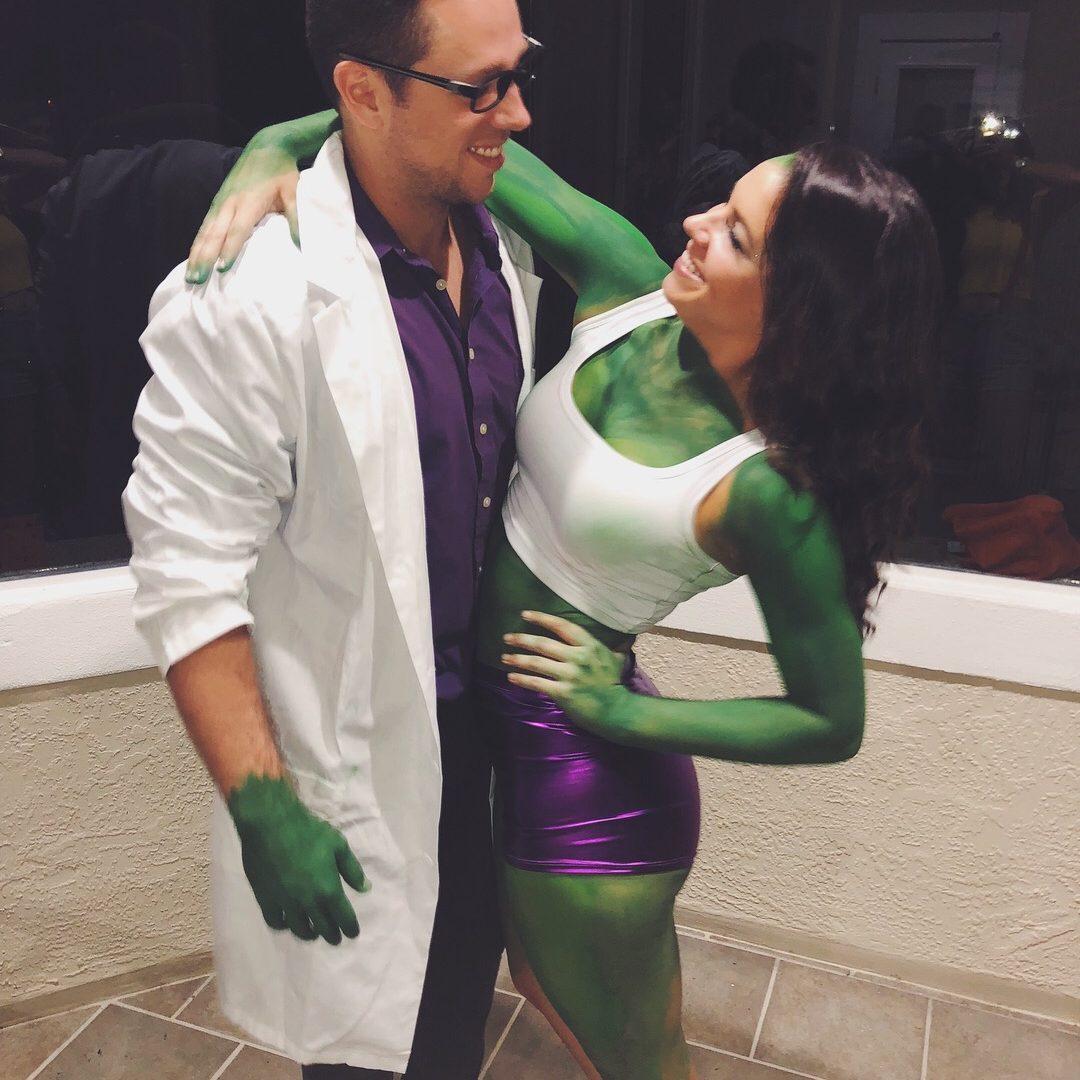 Starting out long-distance (Lindsay in Tally and David in Jupiter), we met in Melbourne for our first Halloween together.
