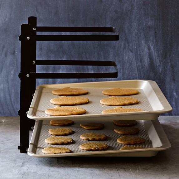 Williams Sonoma Goldtouch® Nonstick Cookie Tray