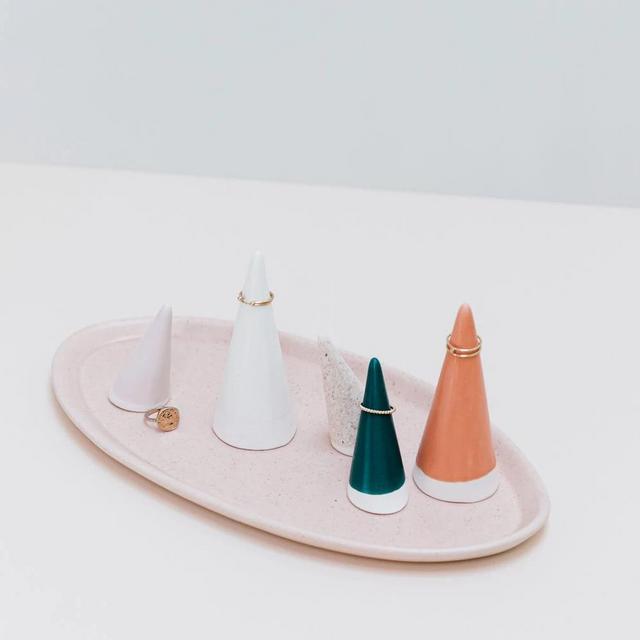 Modern Ring Cone