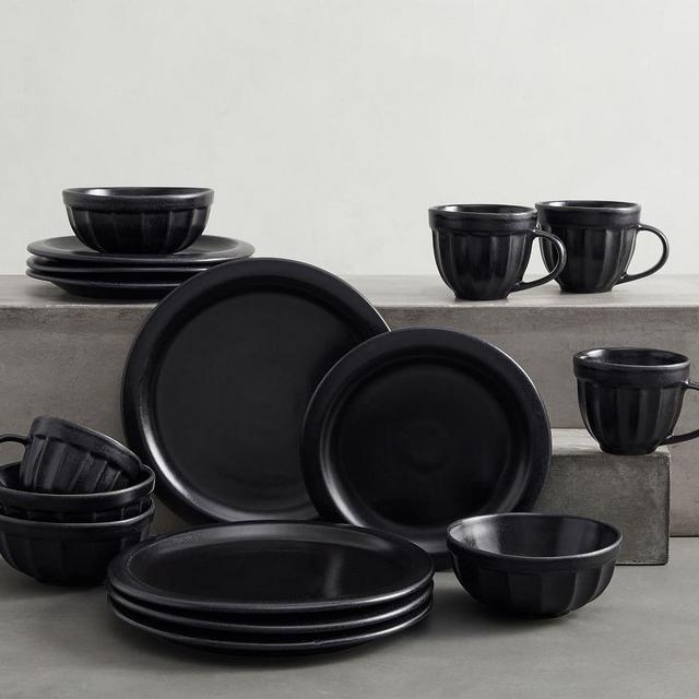 Mendocino Stoneware 16-Piece Dinnerware Set - Onyx Black