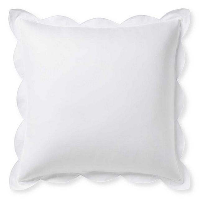 Scallop Sateen Sham (Euro, White)