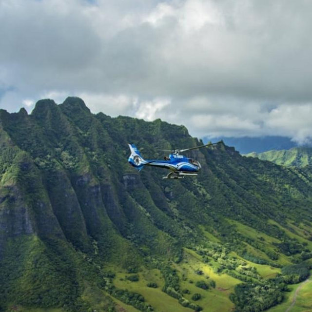 Honeymoon: Hawaiian Helicopter Tour for 2