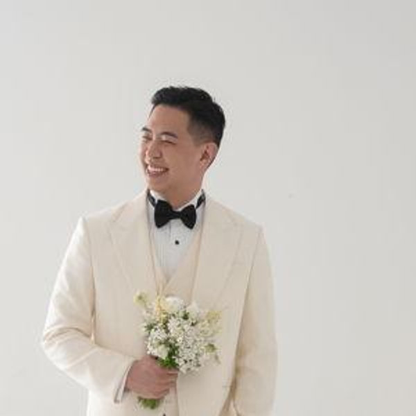 Our Newlywed Fund (Royce's Friends)
