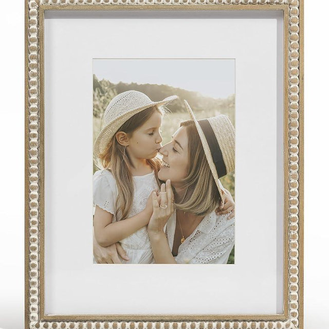 SUMGAR 8x10 Picture Frame with Decorative Pine Beads 5x7 Photo Frame with Mat White Wood Farmhouse Boho Wall Mounted Display for Fathers Day School Desk Family Friend Gifts Wedding